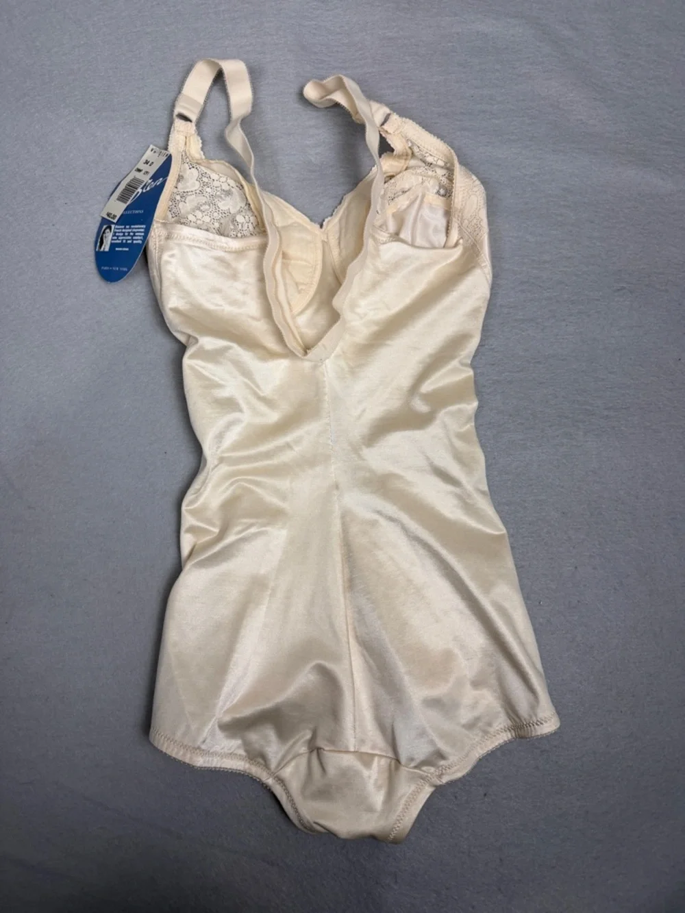 Va Bien Women's Minus Touch Vintage Bodysuit Shapewear 34D Cream